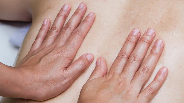 massage af lægmuskler massage af lægmuskler